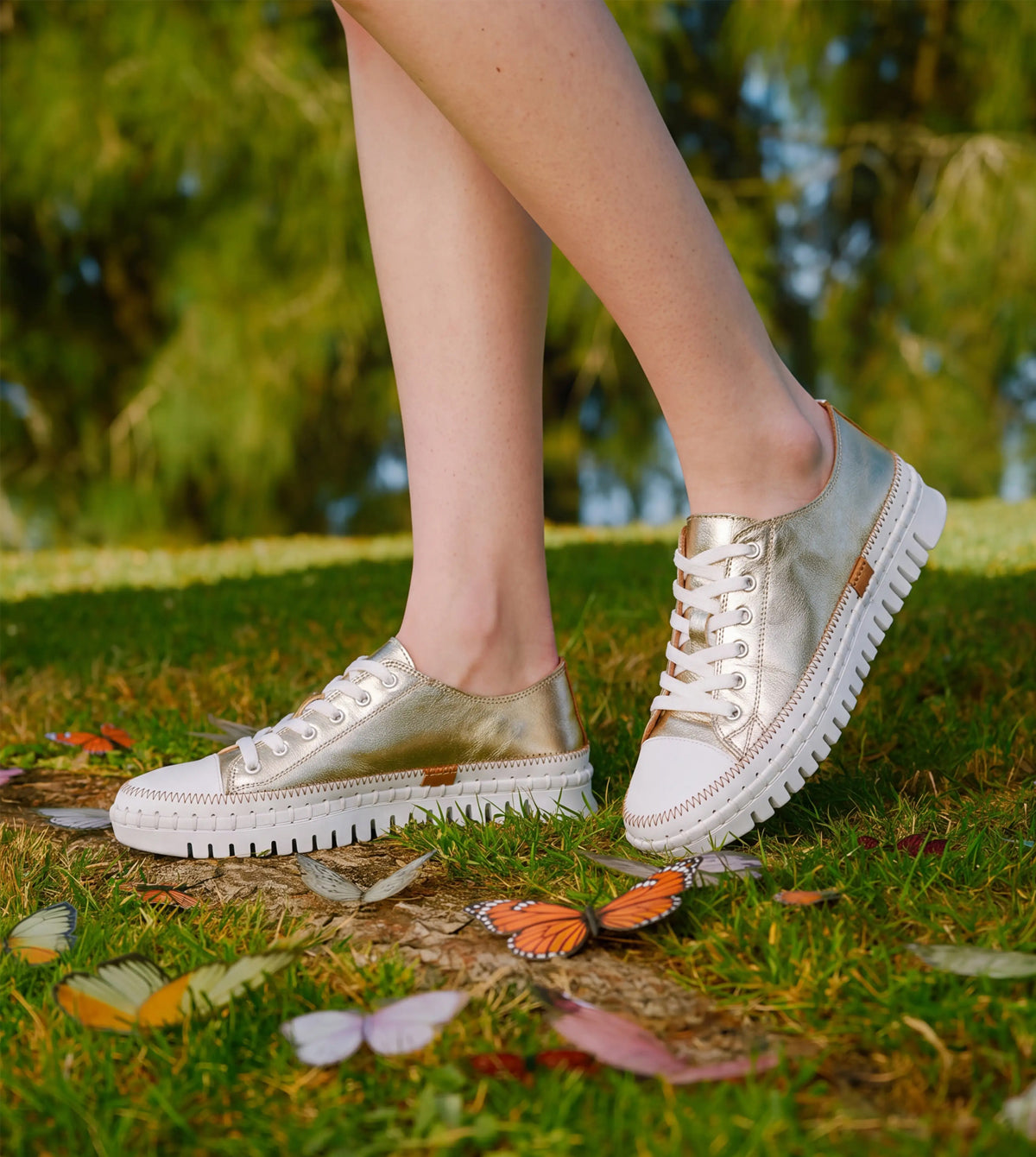 Keren Low Top Sneakers by S Sempre Di