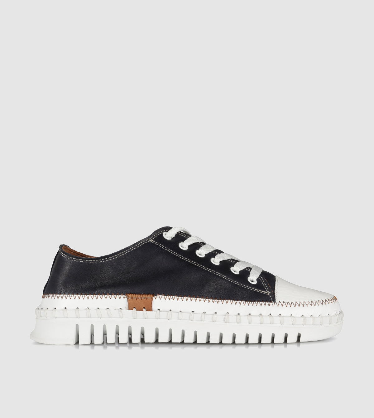 Keren Low Top Sneakers by S Sempre Di