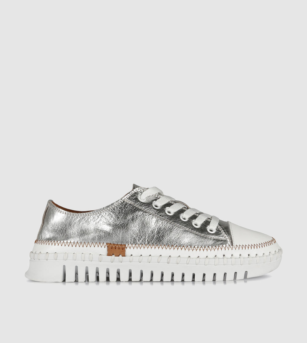 Keren Low Top Sneakers by S Sempre Di