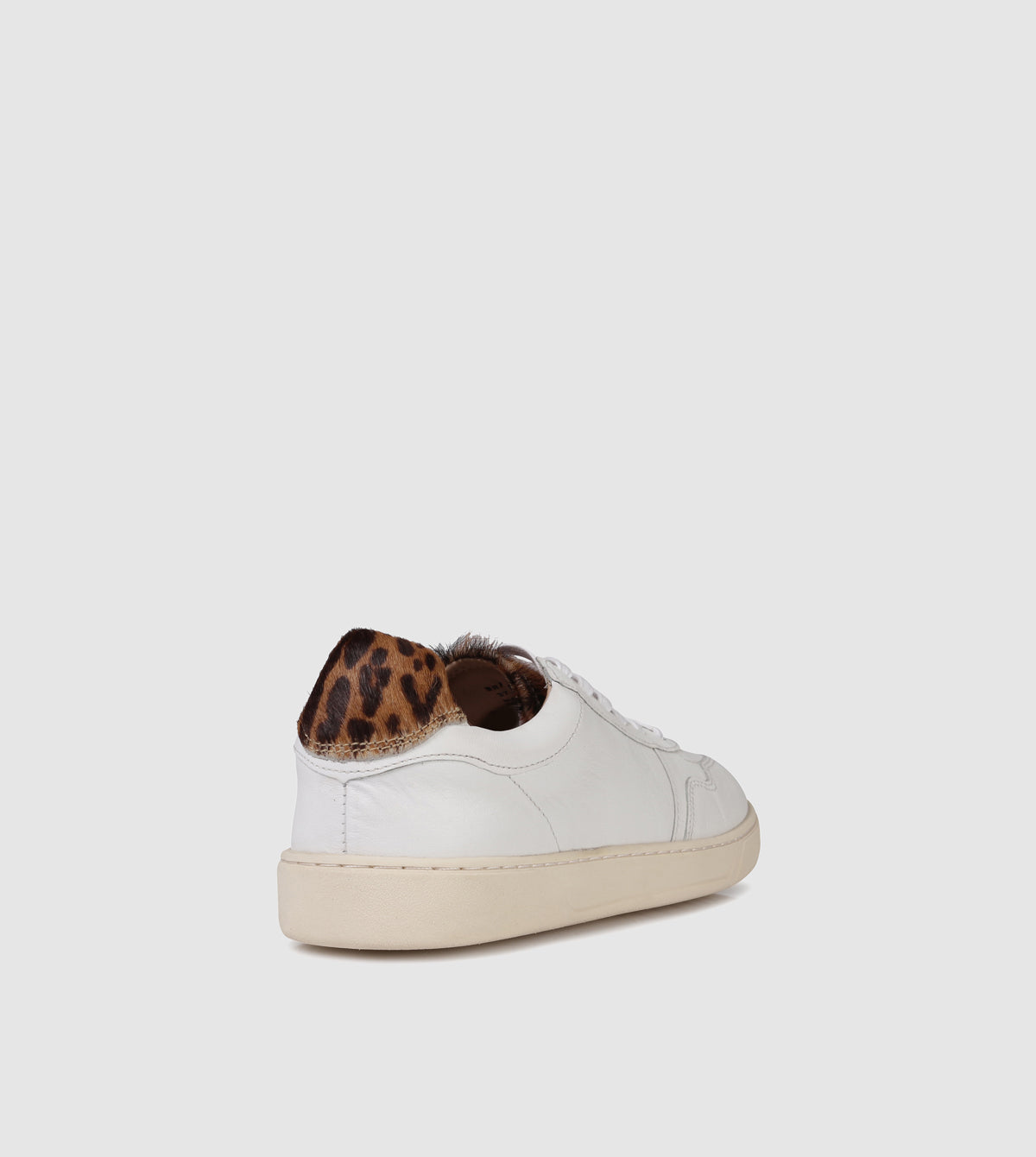 Danielles Low Top Sneakers by Sempre Di
