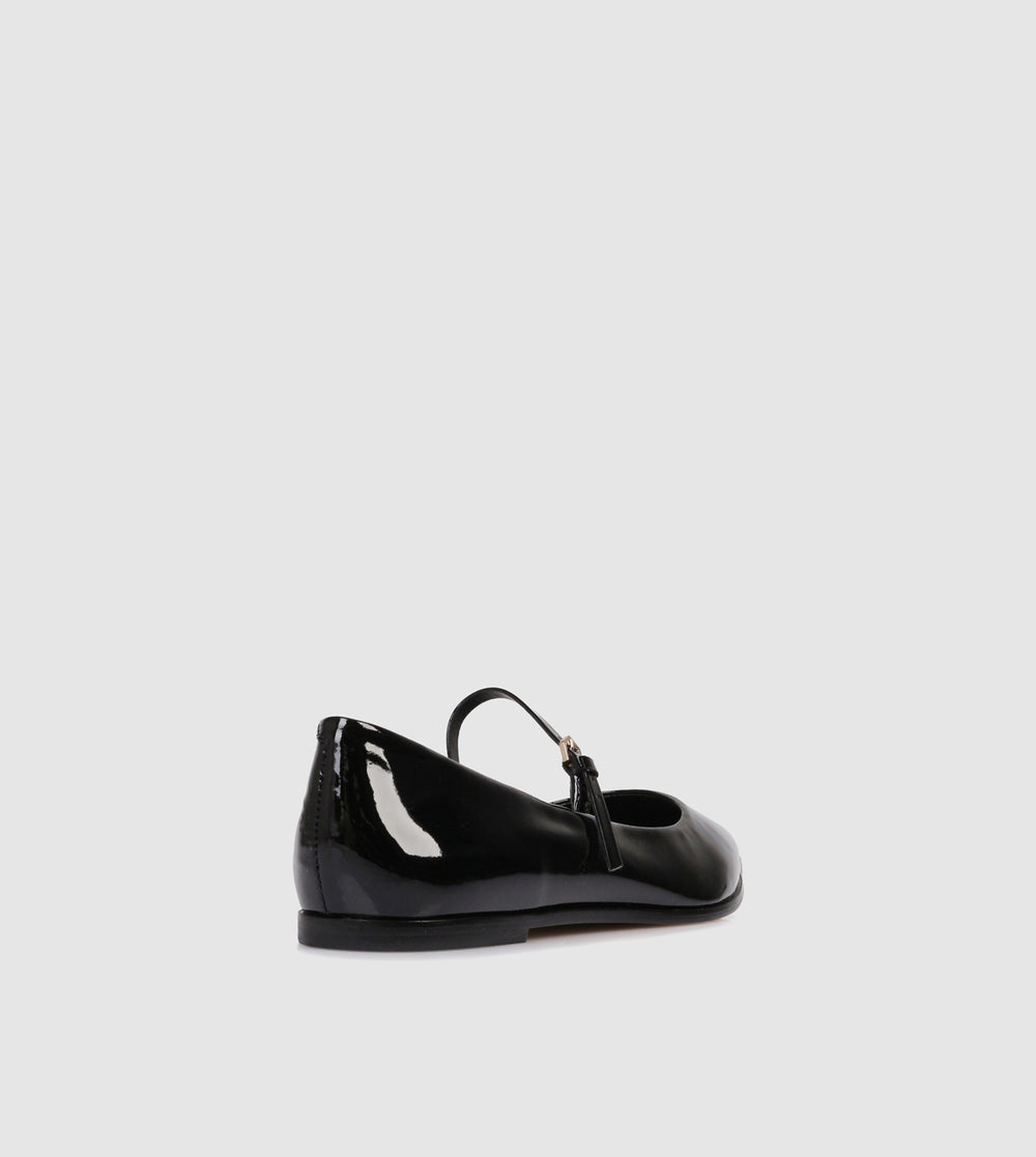 Margie Courtshoes by Sempre Di