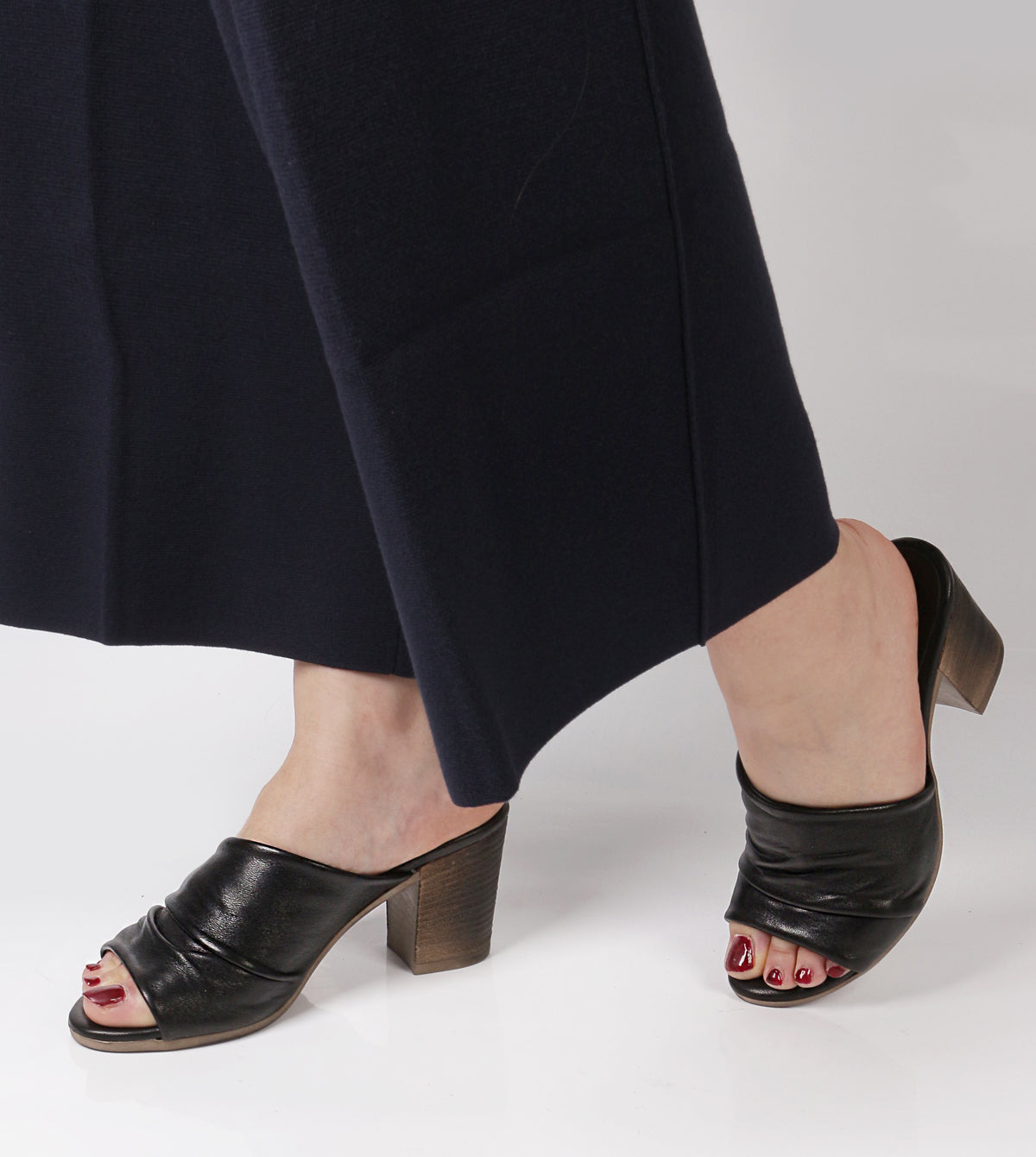 Larisia Mules by Sempre Di