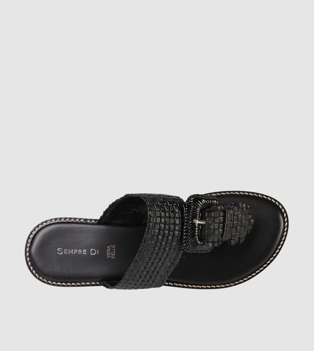 Leeland Flat Sandals by Sempre Di
