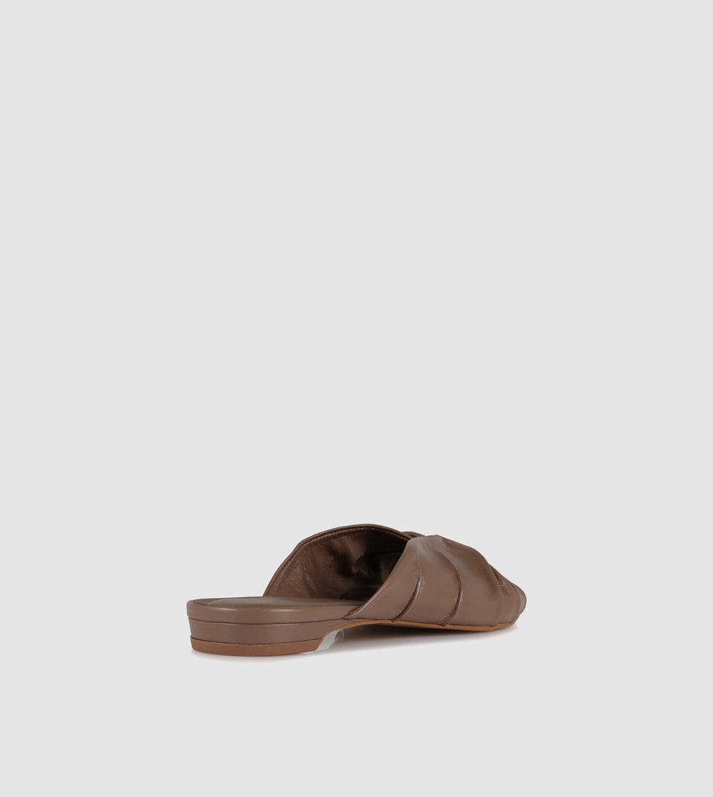 Charlene Slides by Sempre Di