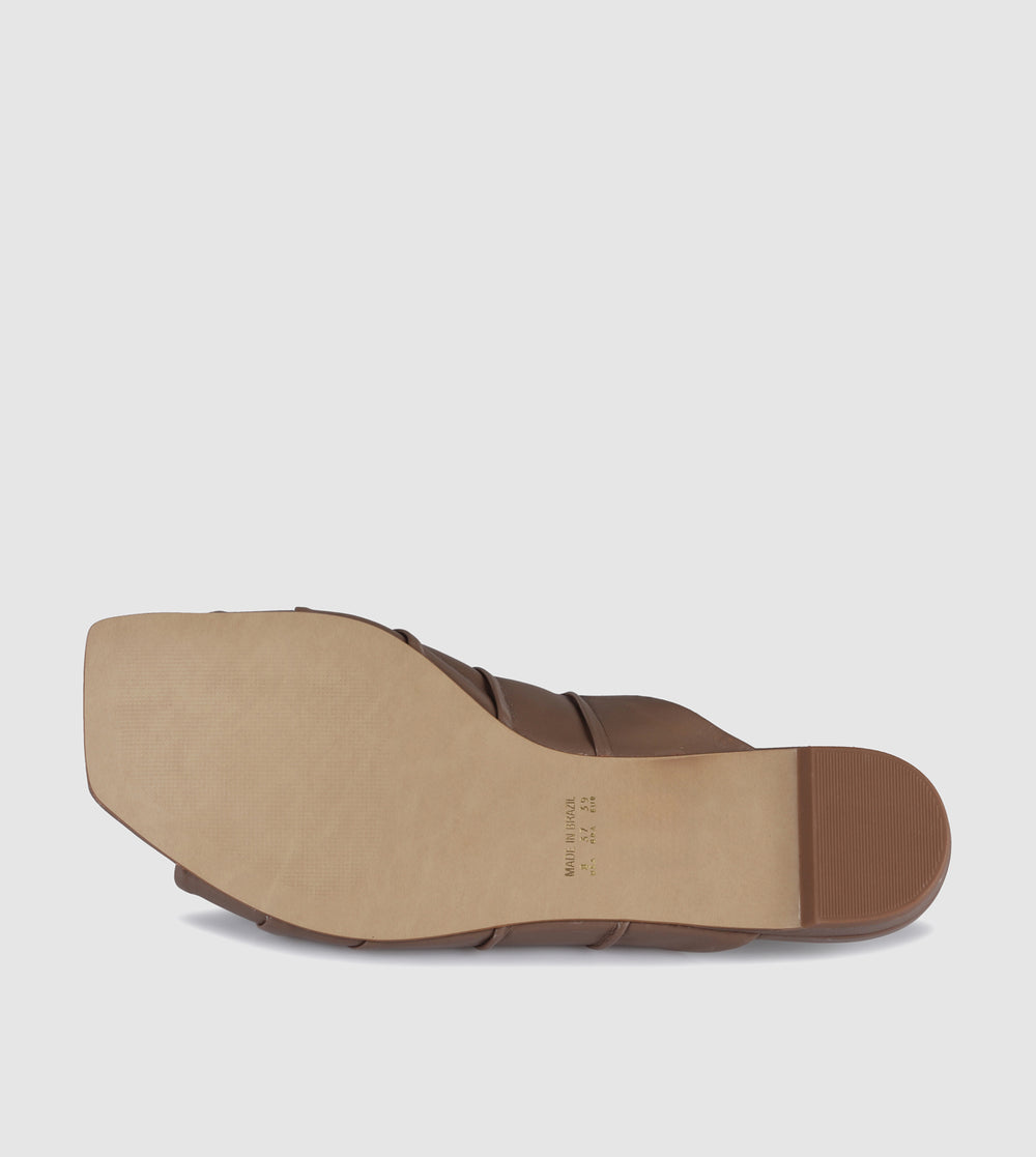 Charlene Slides by Sempre Di