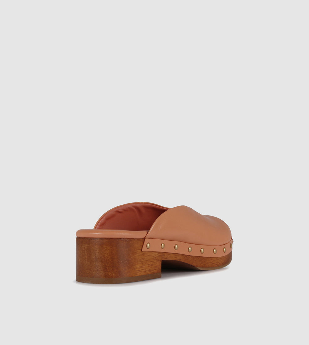 Doug Clogs by Sempre Di