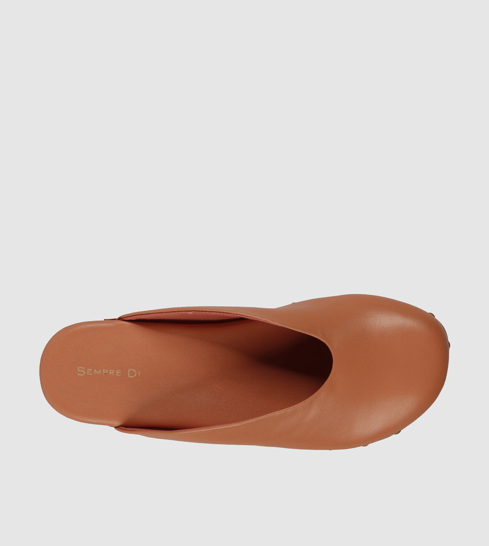 Doug Clogs by Sempre Di